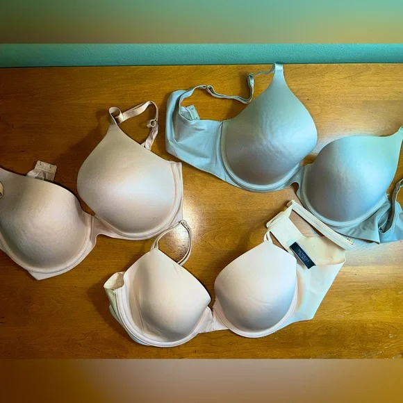 👙 Neutral Tone Beige Bras 👙
• Size: 34D
• Brands: 2 Aerie & 1 Victoria’s - Picture 1 of 8